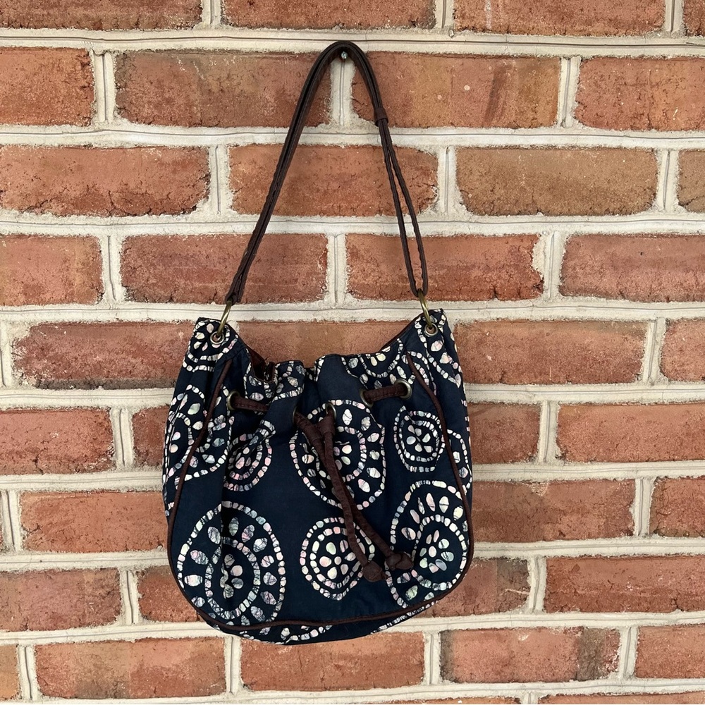 Hobo tie dye purse with adjustable strap length